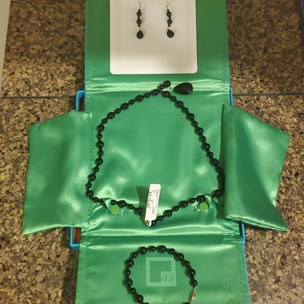 Onyx 10K 3 Piece Jewelry Set